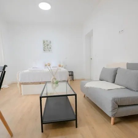 For You Rentals Encantador Y Unico Estudio Temporal En Tetuan Madrid Mlu1º1 Exterior photo